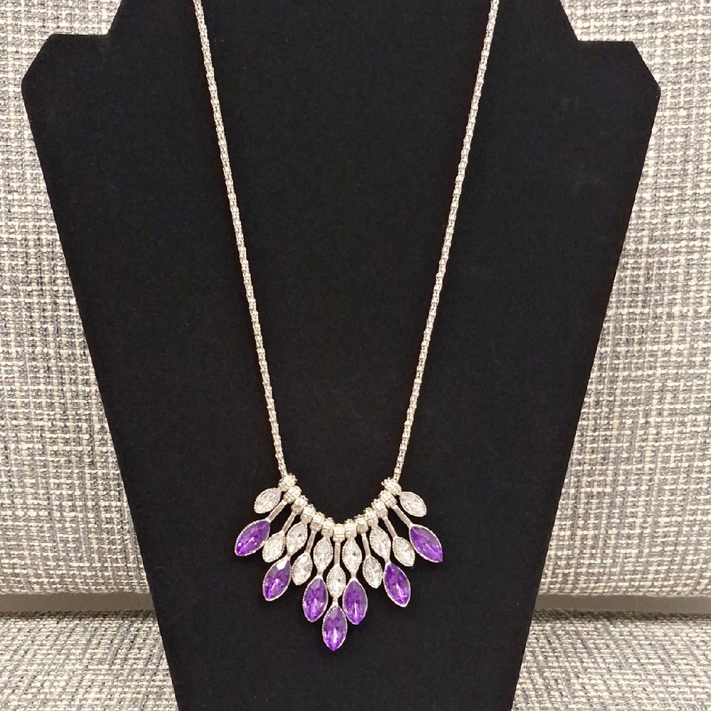 Stunning Purple and Silver Tone Necklace